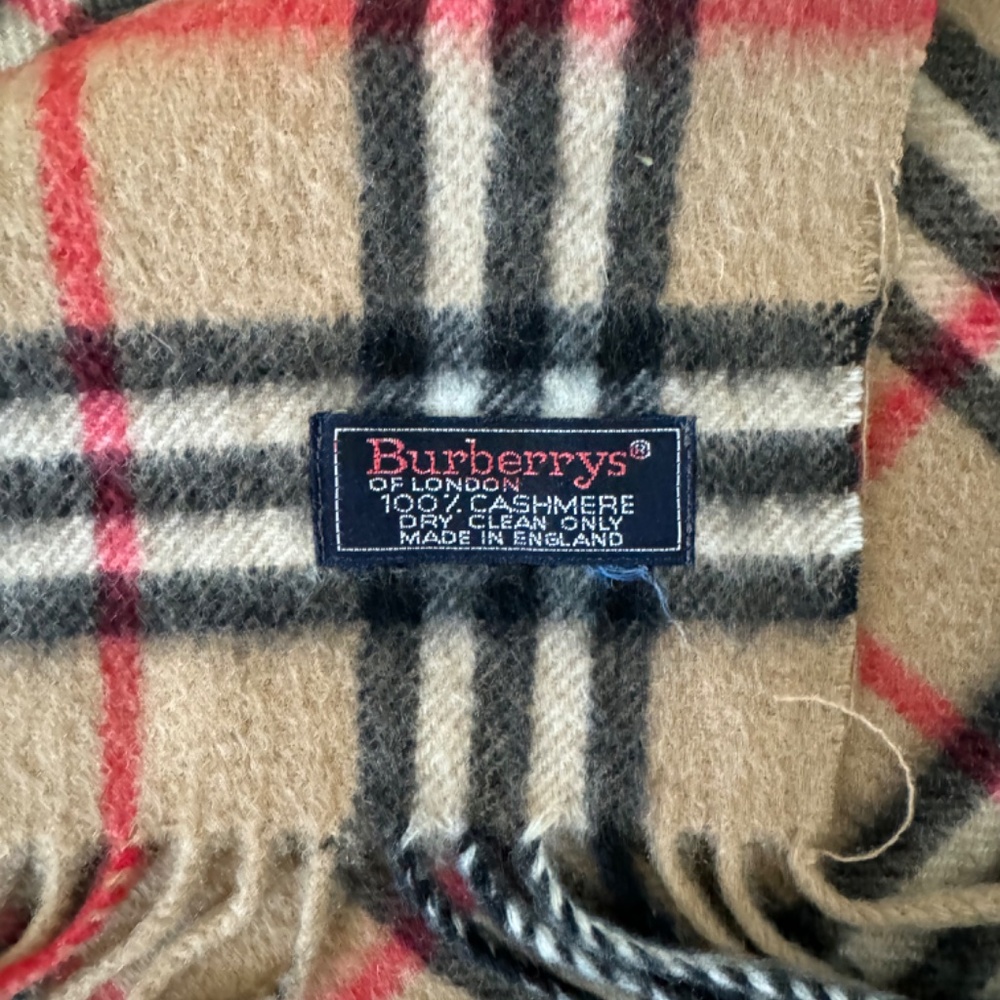 Authentic Burberry mini check scarf 100%cashmere - Picture 4 of 4